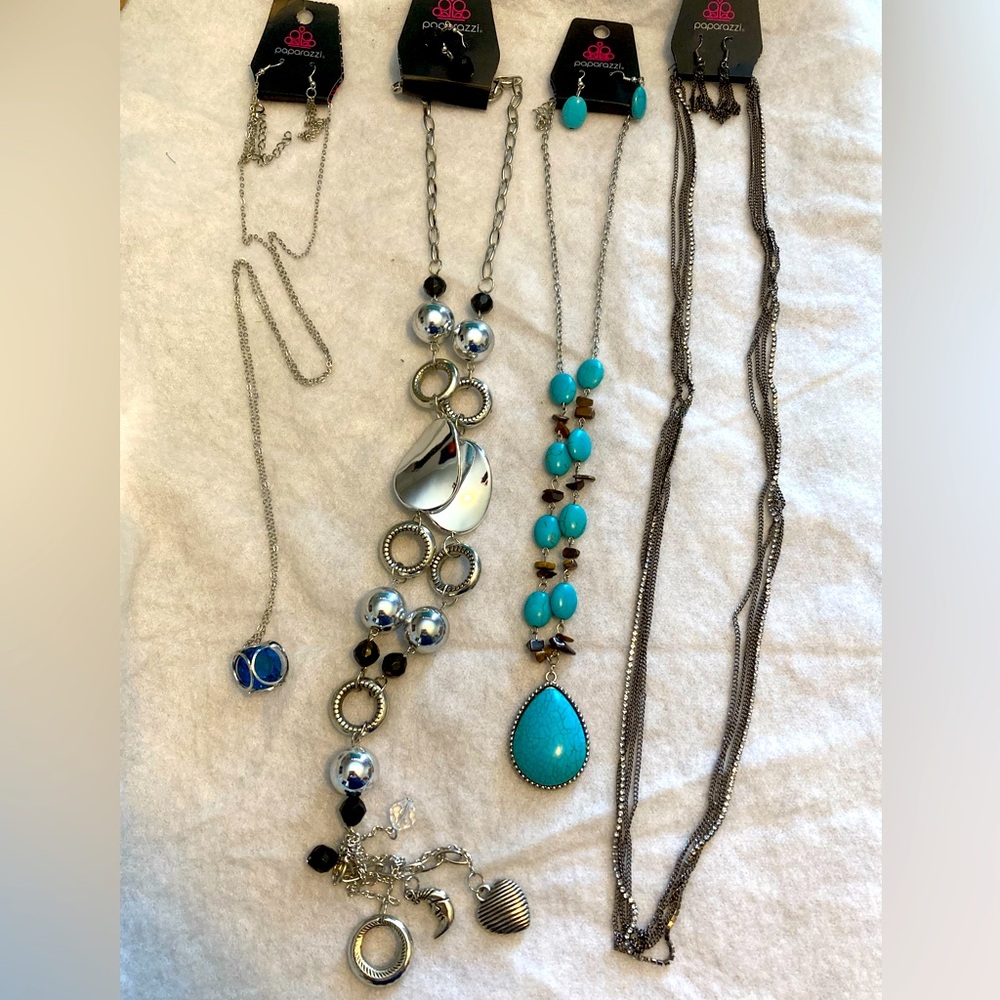NWT Paparazzi necklace bundle